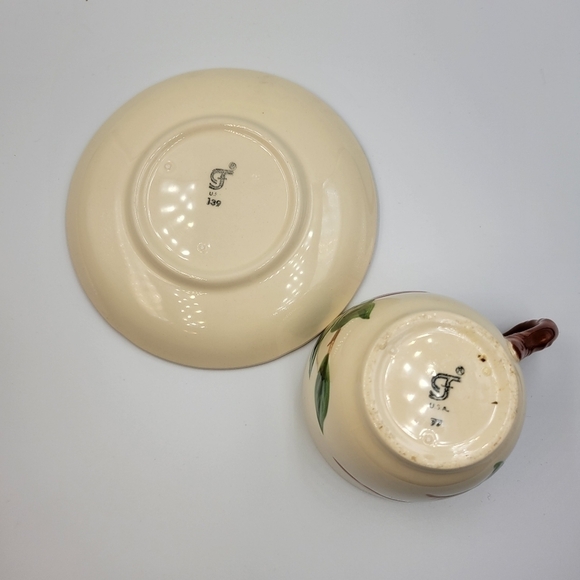 Vintage Franciscan Apple Cup & Saucer Set (2 Pcs) - Picture 2 of 6